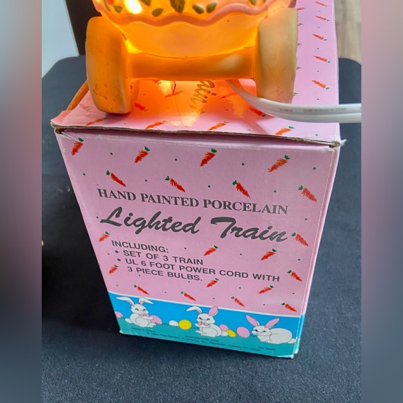 Vintage 1992 Hand Painted Porcelain Lighted Happy Easter Train 3 Car w box GUC - Picture 8 of 10